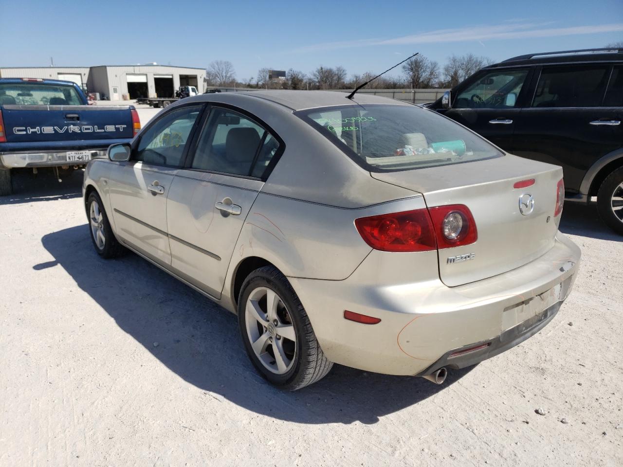 Photo 3 from auction – 2006 MAZDA 3 I with VIN JM1BK32F161545665