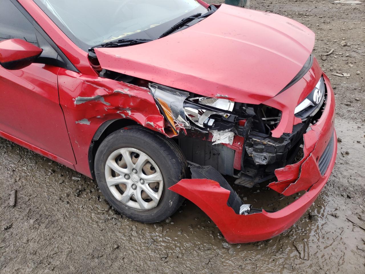 Photo 9 from auction – 2014 HYUNDAI ACCENT GLS with VIN KMHCT4AE5EU731671