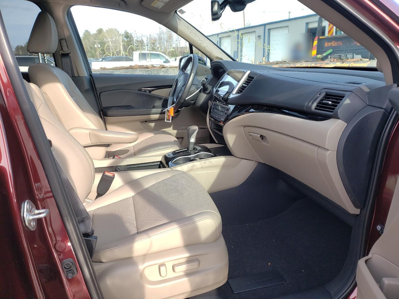 Photo 5 from auction – 2019 HONDA RIDGELINE with VIN 5FPYK3F74KB032139