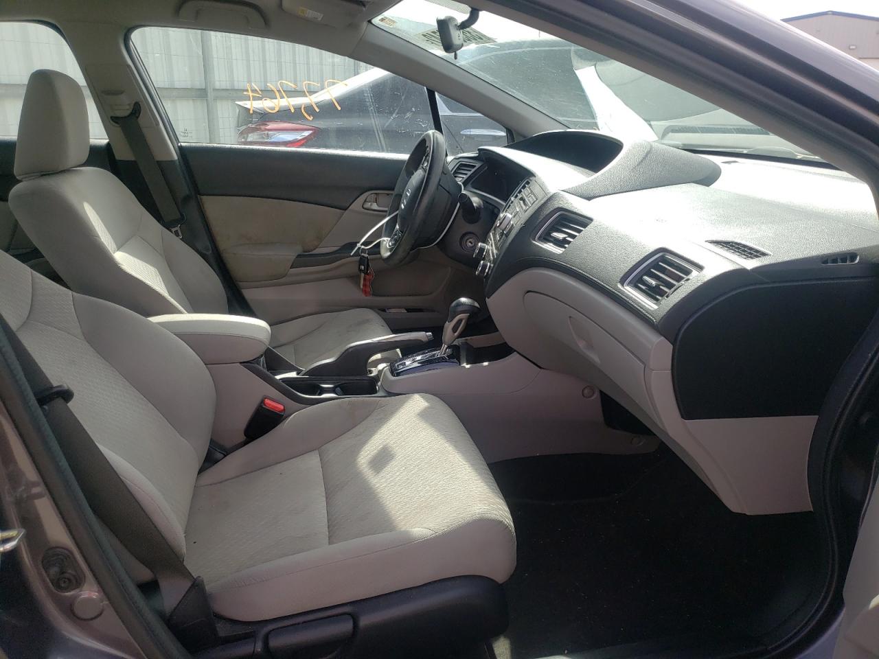 Photo 5 from auction – 2014 HONDA CIVIC LX with VIN 19XFB2F53EE213249