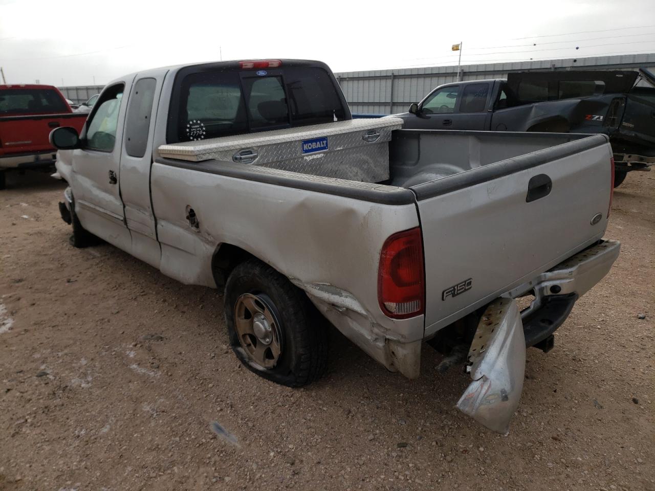 Photo 3 from auction – 2002 FORD F150 with VIN 1FTRX17232NB32708