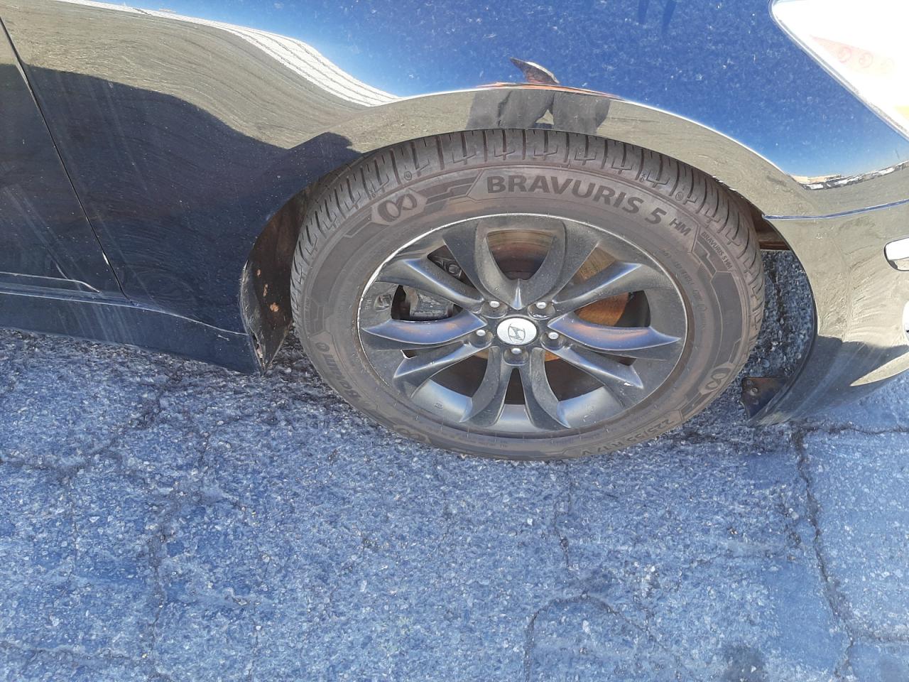 Photo 9 from auction – 2012 HYUNDAI GENESIS 3. with VIN KMHGC4DD7CU192083