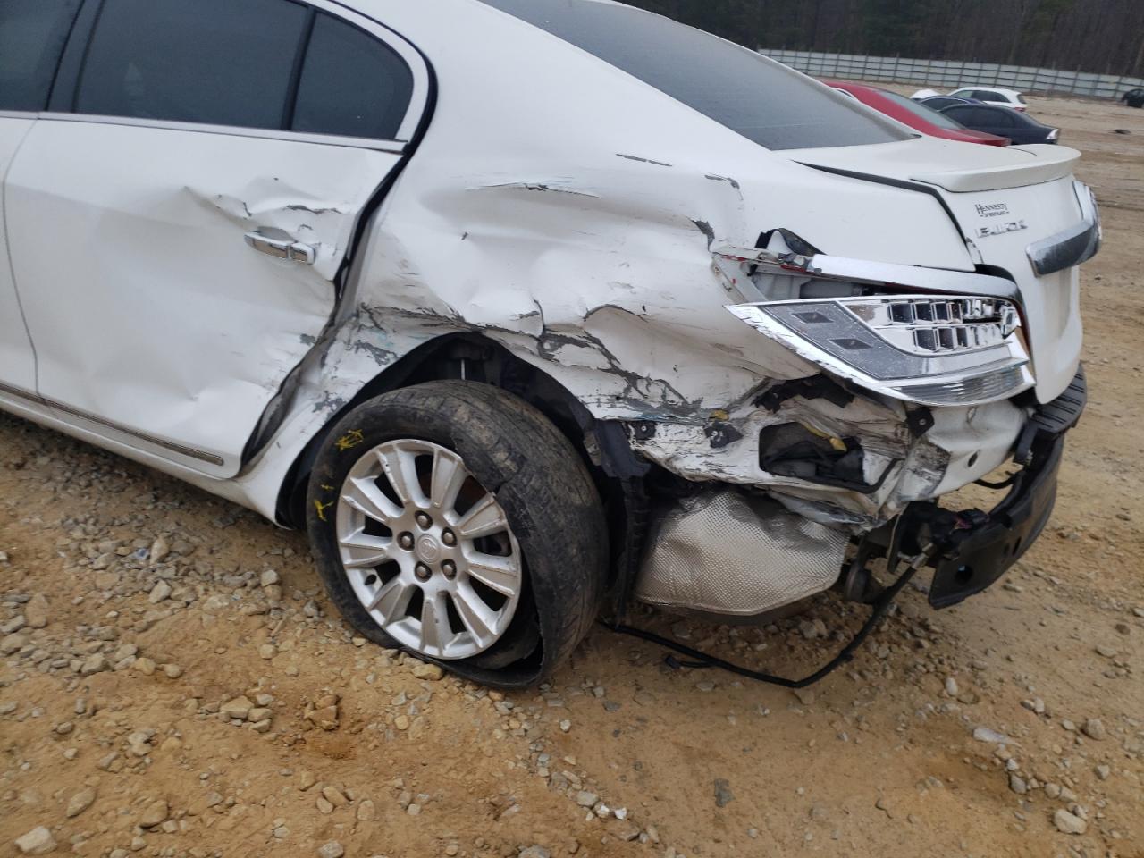 Photo 9 from auction – 2013 BUICK LACROSSE with VIN 1G4GC5ER3DF182818