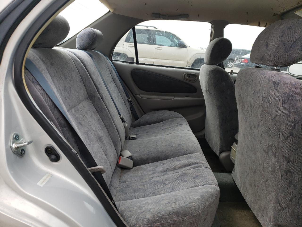 Photo 6 from auction – 2000 TOYOTA COROLLA VE with VIN 1NXBR12E0YZ381233