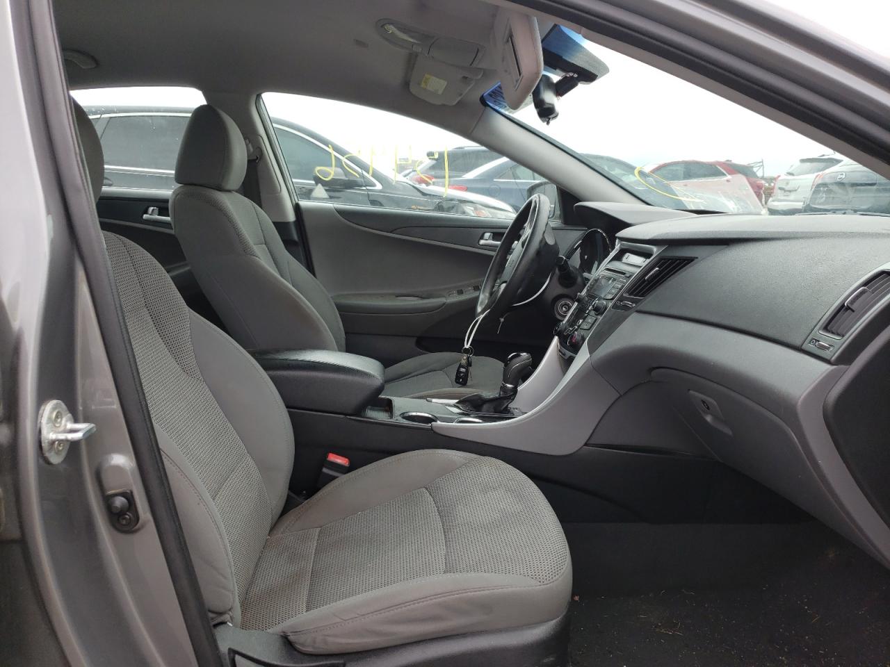Photo 5 from auction – 2013 HYUNDAI SONATA GLS with VIN 5NPEB4AC1DH676479