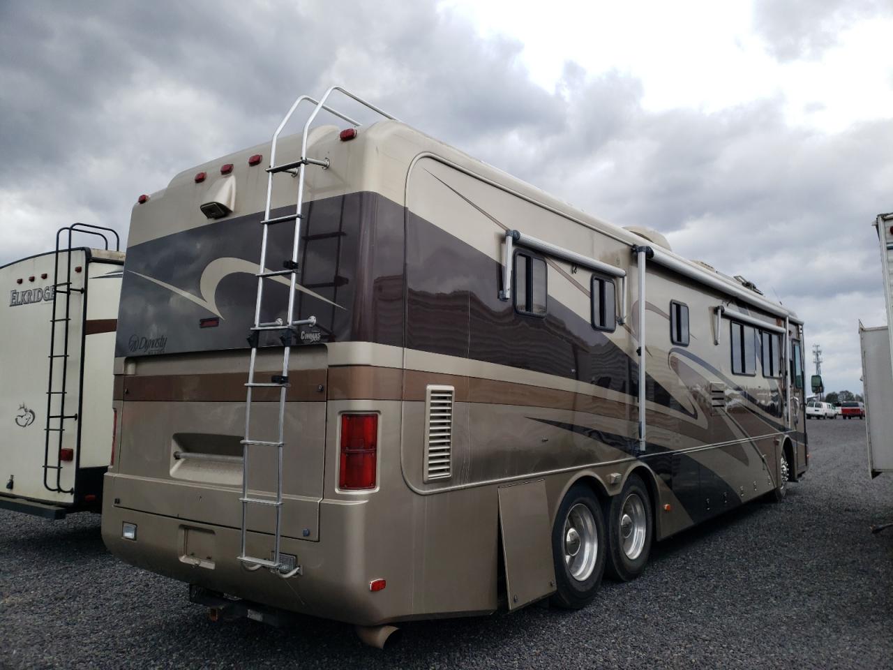 Photo 4 from auction – 2001 ROADMASTER RAIL MTRHM with VIN 1RF12061411014096