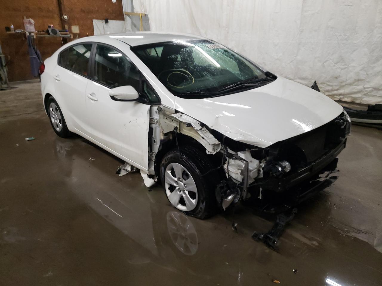 KIA FORTE LX 2017 with VIN 3KPFK4A74HE083426 - Photo from auction