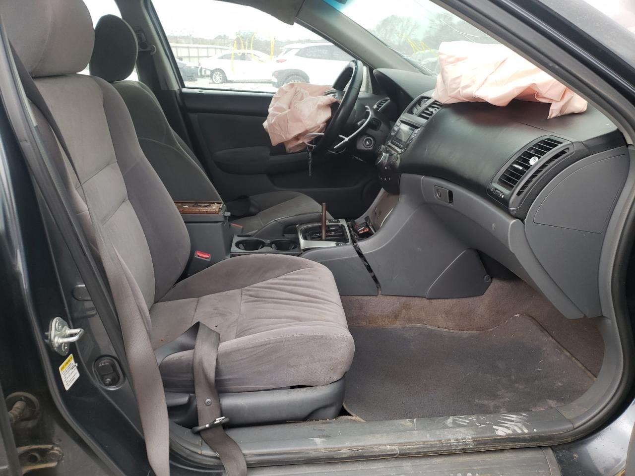 Photo 5 from auction – 2003 HONDA ACCORD EX with VIN JHMCM56683C013056