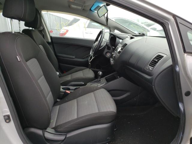Photo 9 from auction – 2014 KIA FORTE LX with VIN KNAFX4A6XE5130228