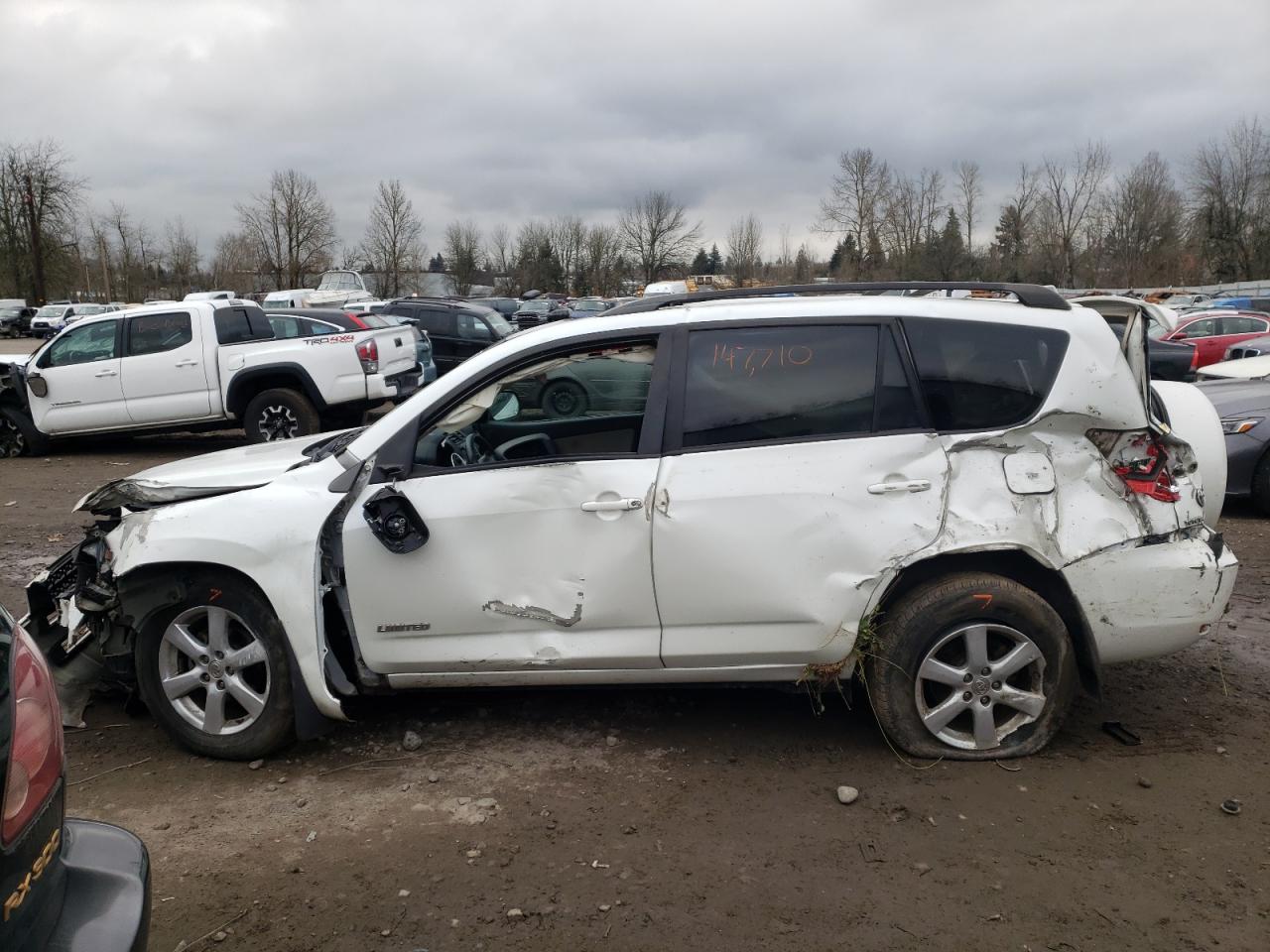 Photo 9 from auction – 2006 TOYOTA RAV4 LIMIT with VIN JTMZD31V265003954