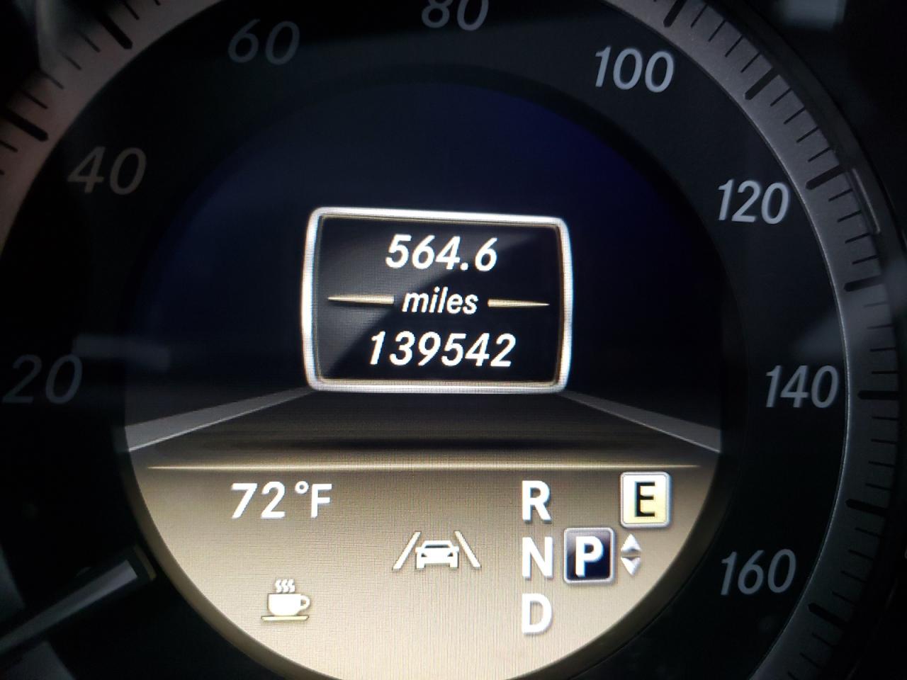 Photo 8 from auction – 2012 MERCEDES-BENZ E 350 with VIN WDDHF5KB8CA652978