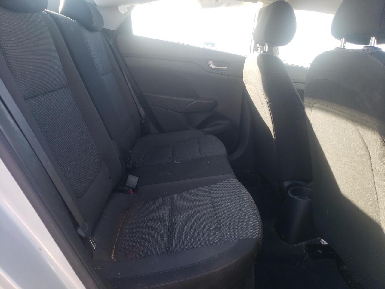 Photo 6 from auction – 2019 HYUNDAI ACCENT SE with VIN 3KPC24A35KE074287
