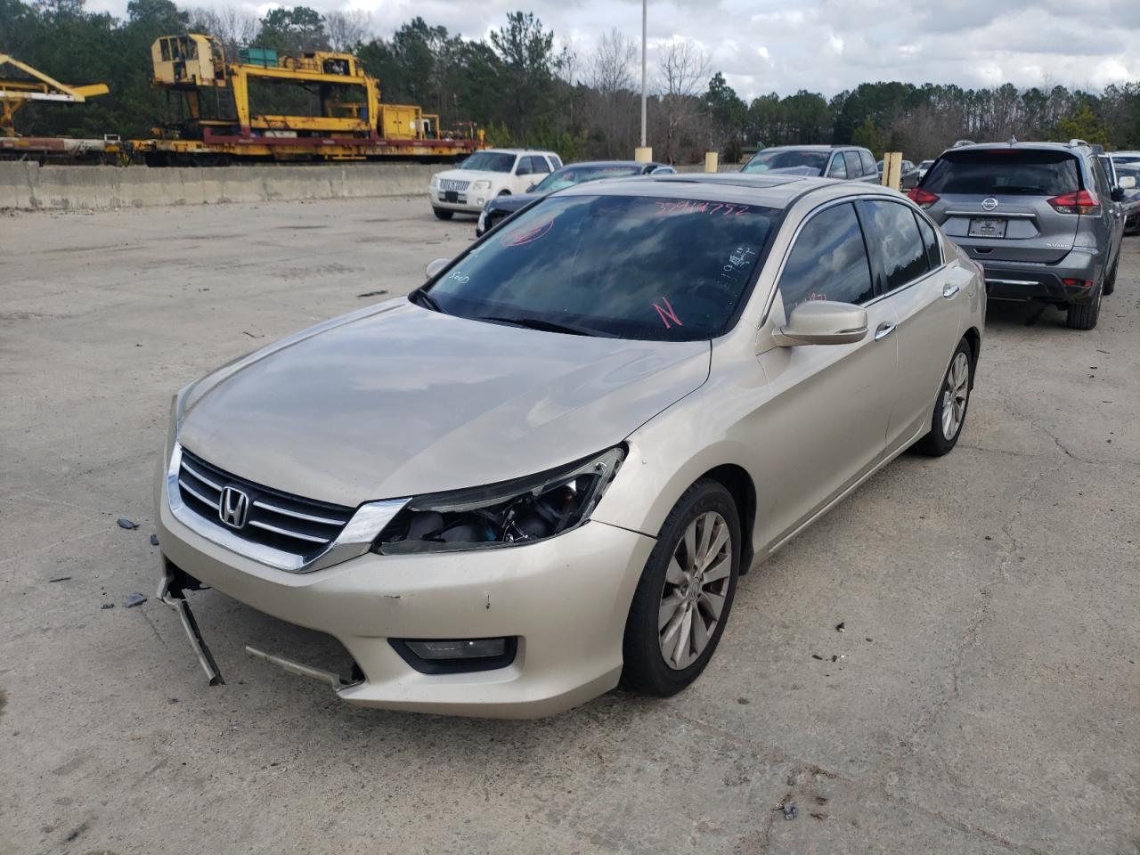 Photo 2 from auction – 2014 HONDA ACCORD EX with VIN 1HGCR2F75EA057686