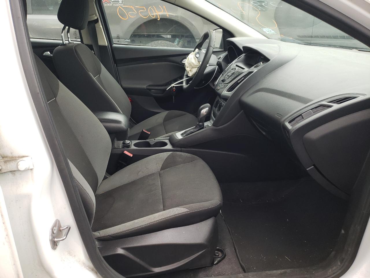 Photo 5 from auction – 2012 FORD FOCUS SE with VIN 1FAHP3K2XCL263099