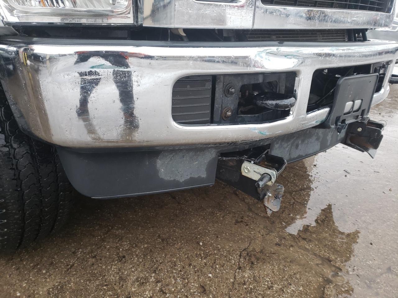 Photo 9 from auction – 2009 FORD F250 SUPER with VIN 1FTNF21539EA58842