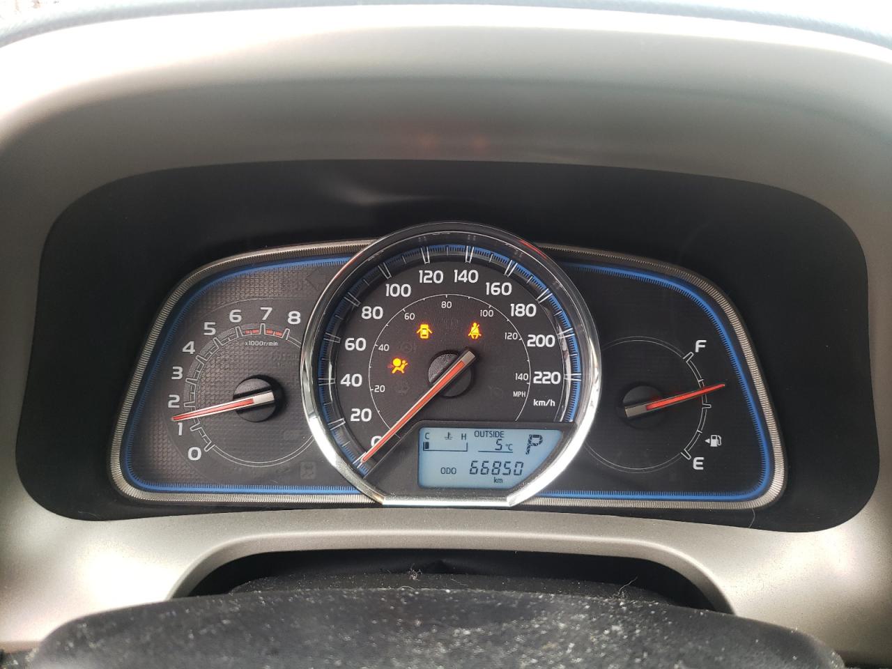 Photo 8 from auction – 2015 TOYOTA RAV4 LIMIT with VIN 2T3DFREV8FW230673