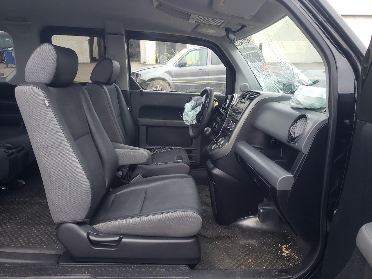 Photo 5 from auction – 2004 HONDA ELEMENT EX with VIN 5J6YH28654L038886
