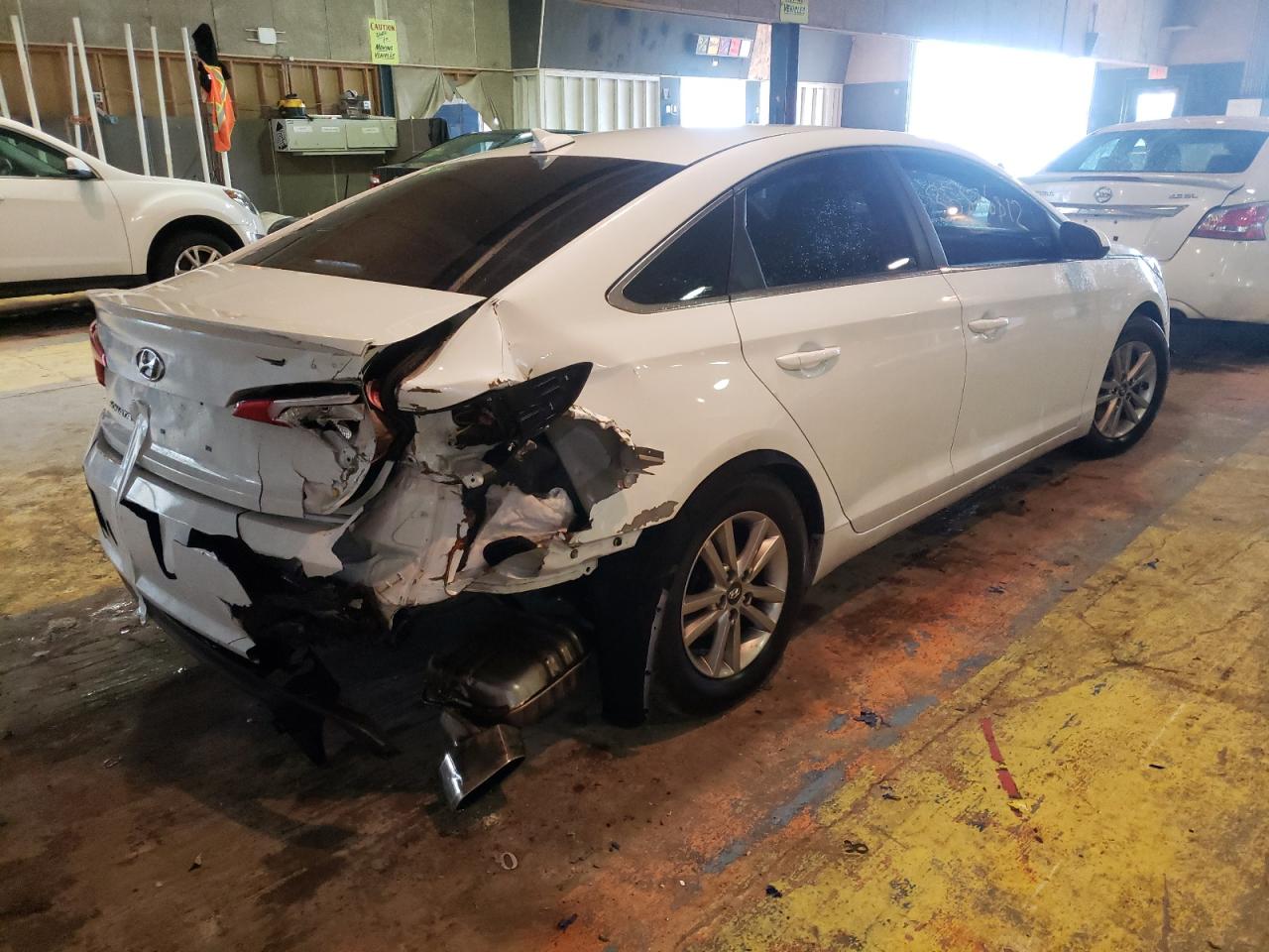 Photo 4 from auction – 2017 HYUNDAI SONATA SE with VIN 5NPE24AF4HH456401