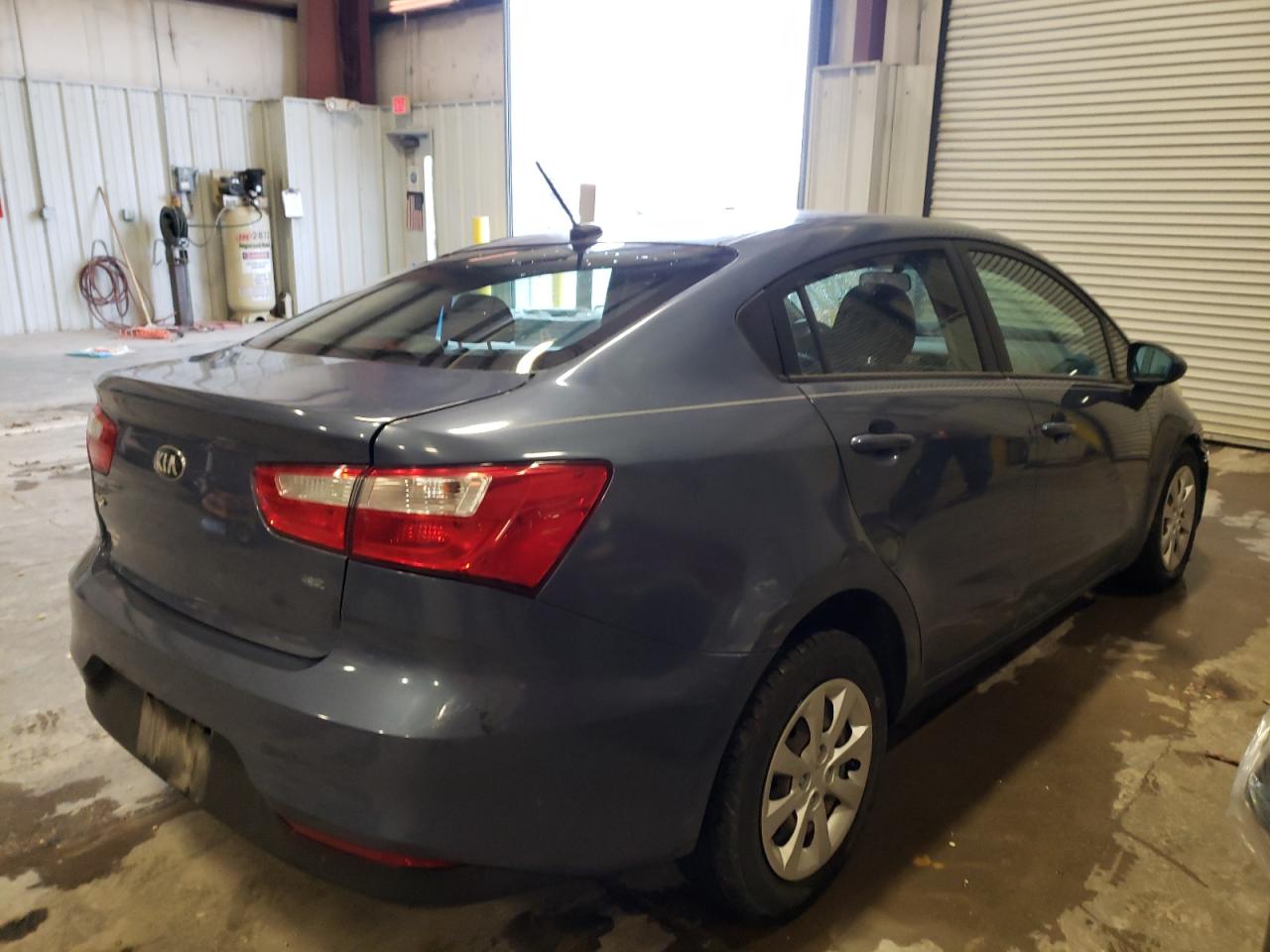 Photo 4 from auction – 2016 KIA RIO LX with VIN KNADM4A33G6565241