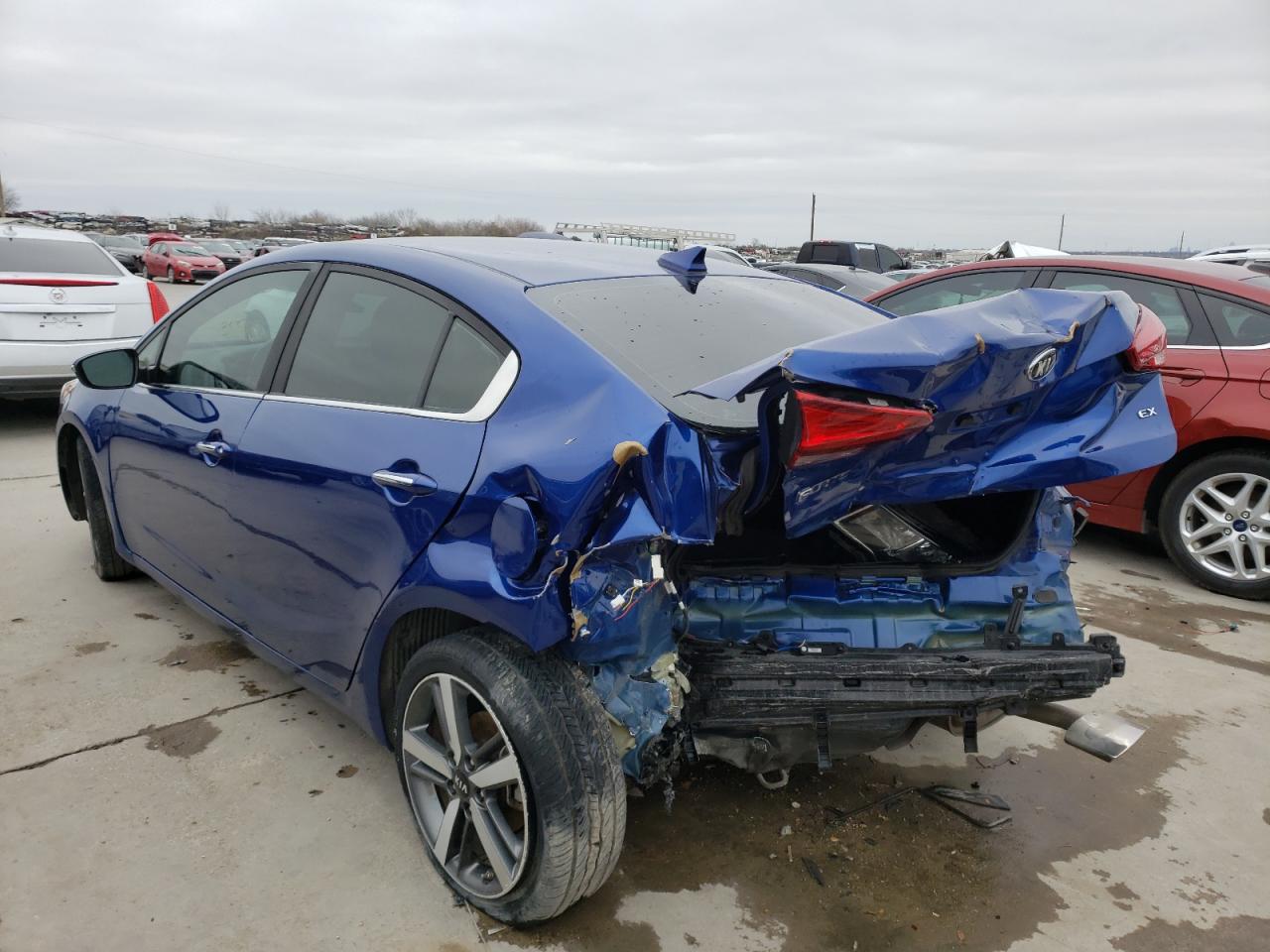 Photo 3 from auction – 2017 KIA FORTE EX with VIN 3KPFL4A87HE007141