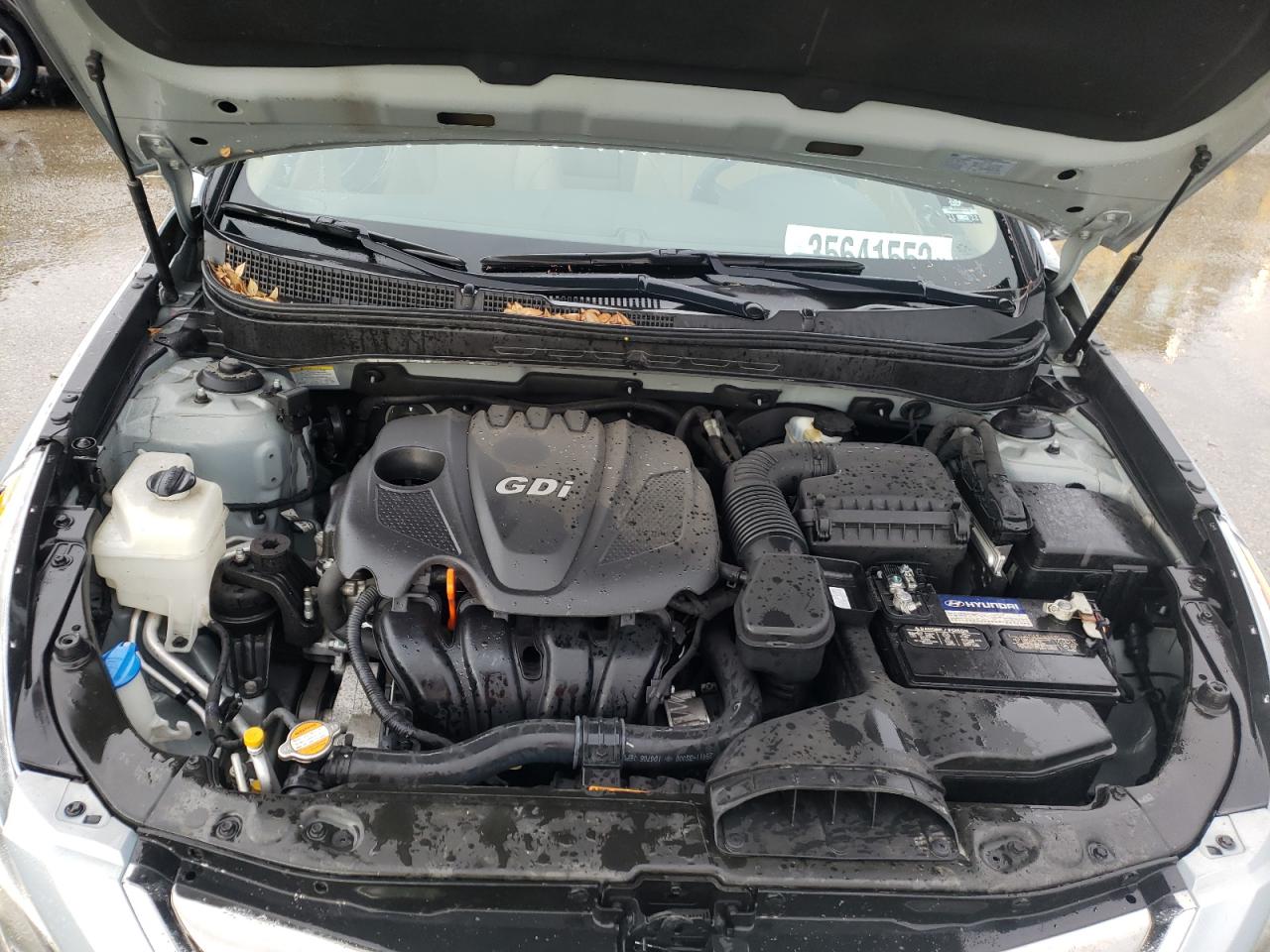 Photo 7 from auction – 2011 HYUNDAI SONATA SE with VIN 5NPEC4AC4BH135985