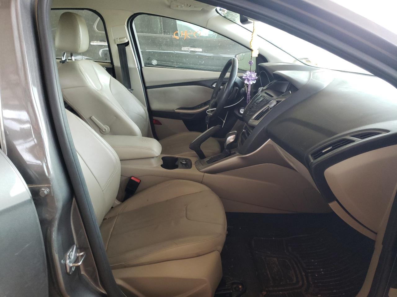 Photo 5 from auction – 2012 FORD FOCUS SEL with VIN 1FAHP3H29CL321985