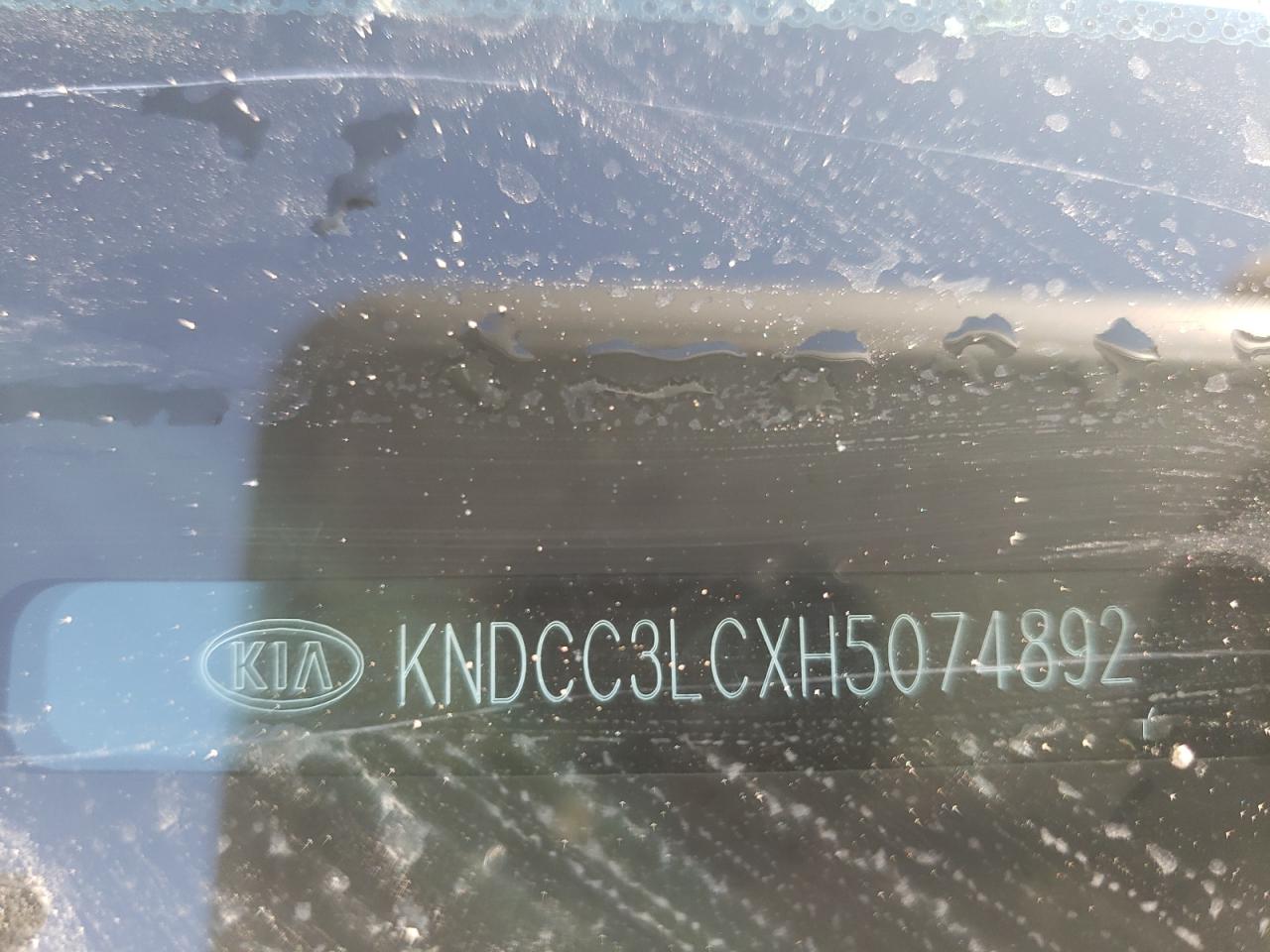 Photo 10 from auction – 2017 KIA NIRO EX with VIN KNDCC3LCXH5074892