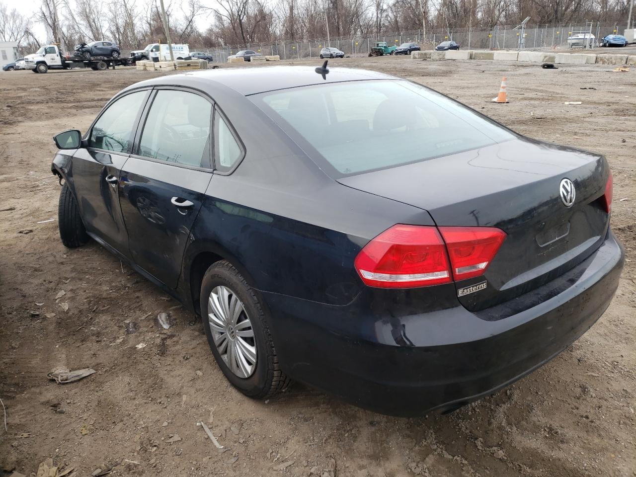 Photo 3 from auction – 2014 VOLKSWAGEN PASSAT S with VIN 1VWAT7A30EC070713