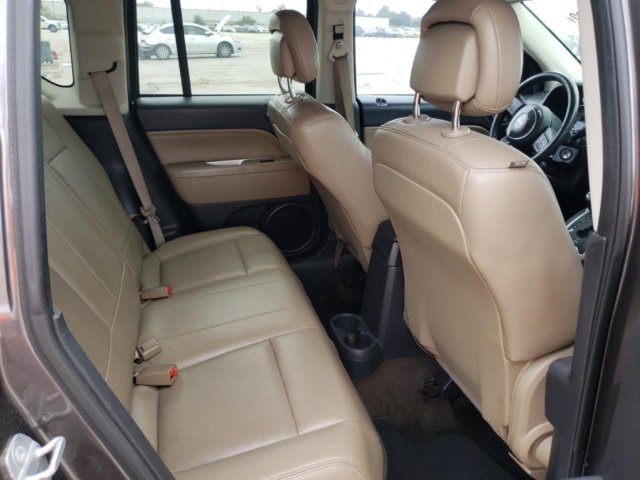 Photo 6 from auction – 2014 JEEP COMPASS LA with VIN 1C4NJCEA1ED752487
