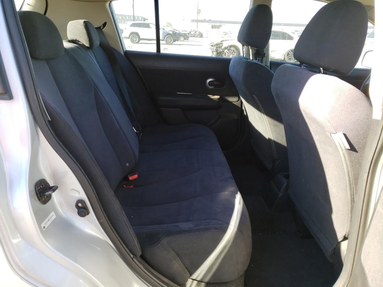 Photo 6 from auction – 2007 NISSAN VERSA S with VIN 3N1BC13E87L460441