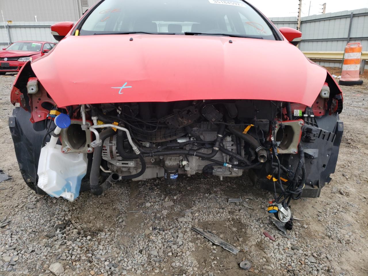 Photo 9 from auction – 2016 FORD FOCUS SE with VIN 1FADP3K27GL393832