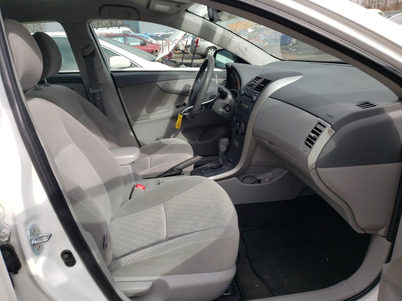 Photo 5 from auction – 2009 TOYOTA COROLLA BA with VIN JTDBL40E499066675
