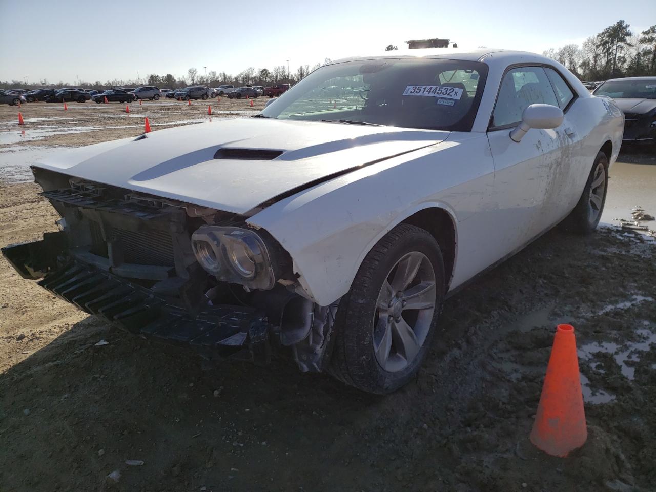 Photo 2 from auction – 2016 DODGE CHALLENGER with VIN 2C3CDZAG8GH183711