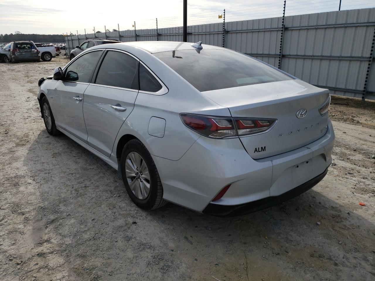 Photo 3 from auction – 2019 HYUNDAI SONATA with VIN KMHE24L30KA091776