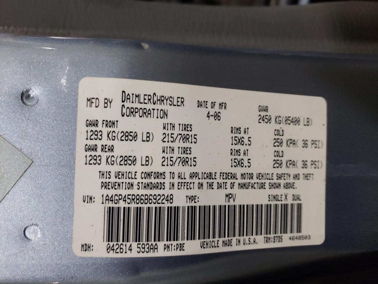 Photo 10 from auction – 2006 CHRYSLER TOWN & COU with VIN 1A4GP45R86B692248