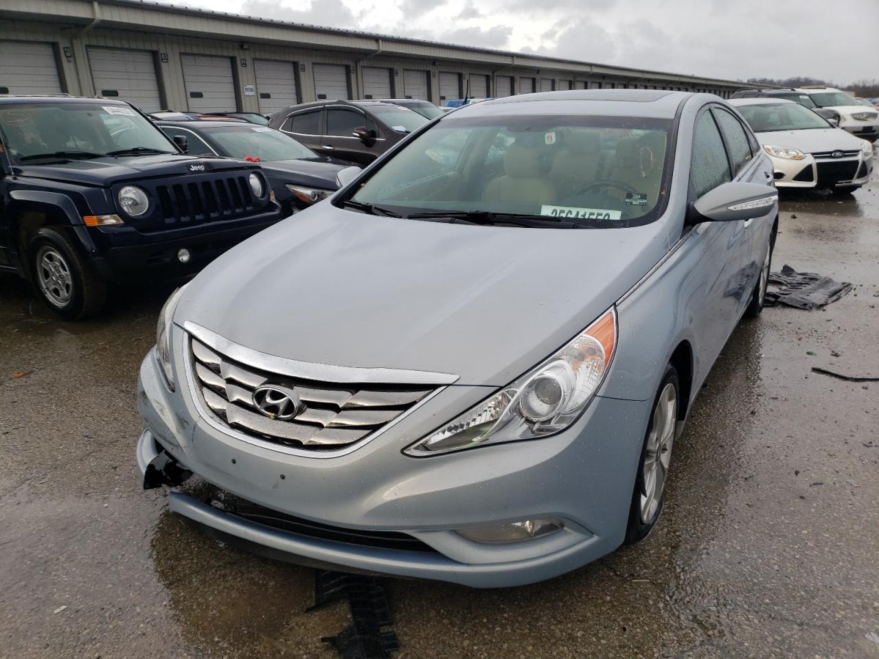 Photo 2 from auction – 2011 HYUNDAI SONATA SE with VIN 5NPEC4AC4BH135985
