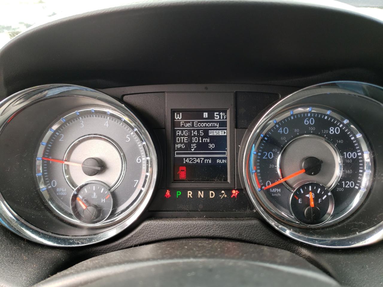 Photo 8 from auction – 2016 CHRYSLER TOWN & COU with VIN 2C4RC1BG6GR301225