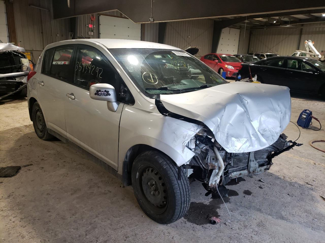 NISSAN VERSA S 2007 with VIN 3N1BC13E77L446420 - Photo from auction