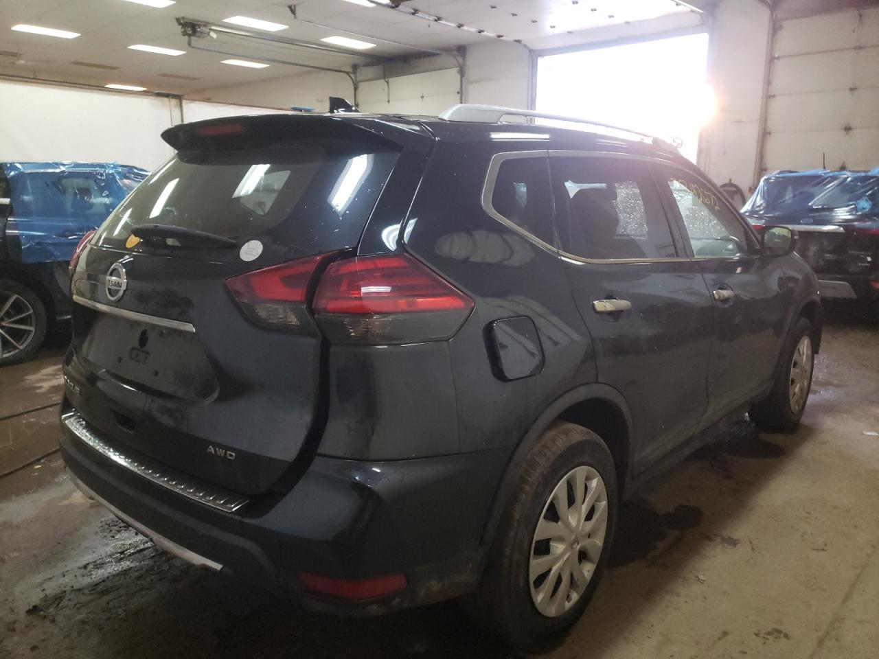 Photo 4 from auction – 2017 NISSAN ROGUE S with VIN JN8AT2MV4HW259620