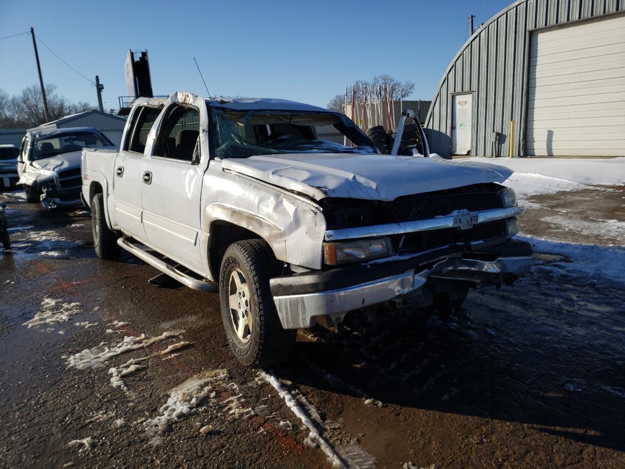 CHEVROLET SILVERADO 2004 with VIN 2GCEK13T141358441 - Photo from auction