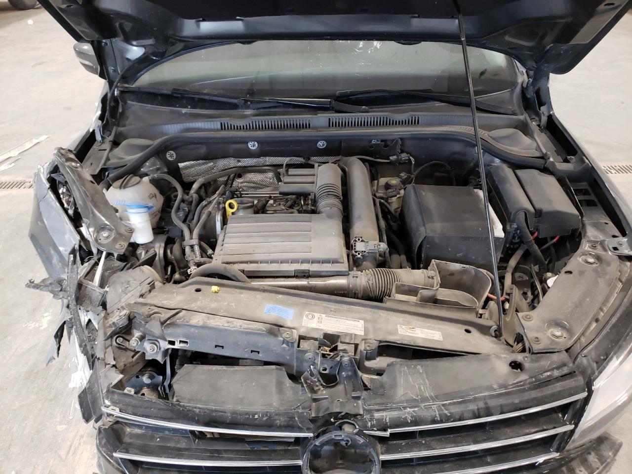Photo 7 from auction – 2017 VOLKSWAGEN JETTA SE with VIN 3VWDB7AJ7HM267699