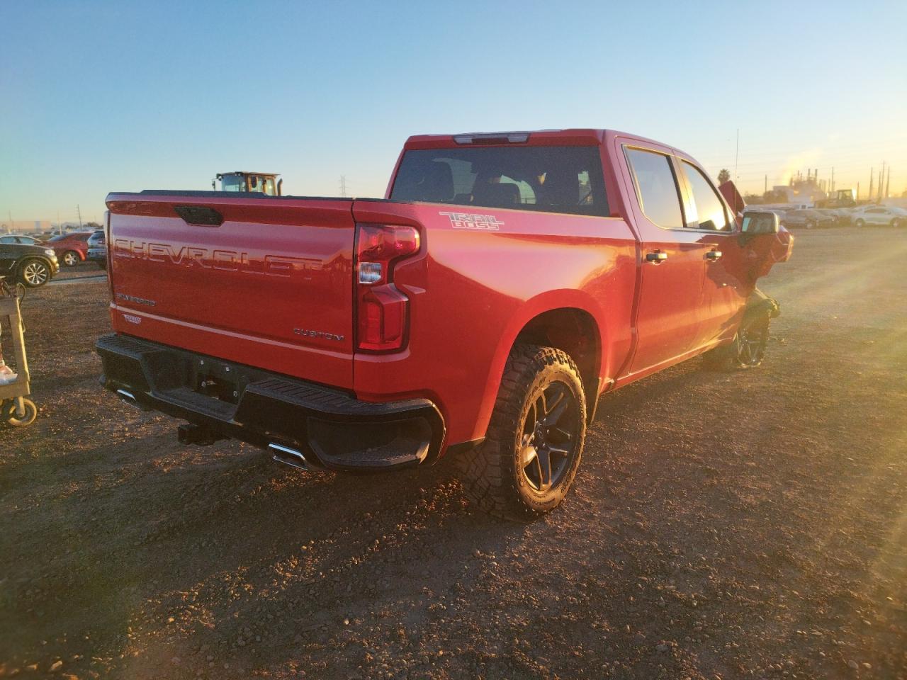 Photo 4 from auction – 2021 CHEVROLET SILVERADO with VIN 1GCPYCEF1MZ428750