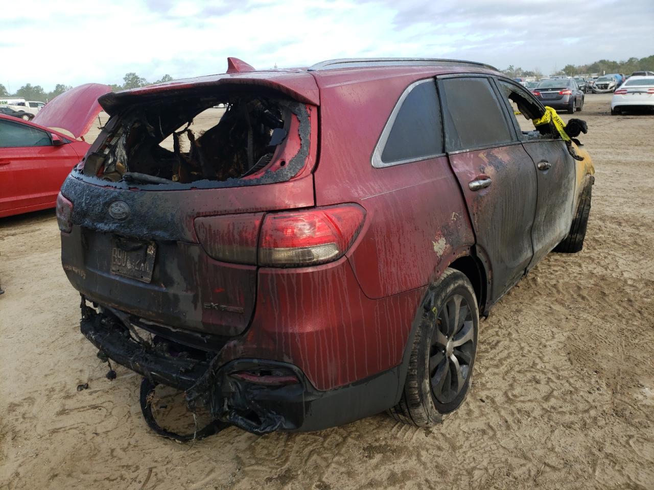 Photo 4 from auction – 2017 KIA SORENTO EX with VIN 5XYPH4A16HG241718