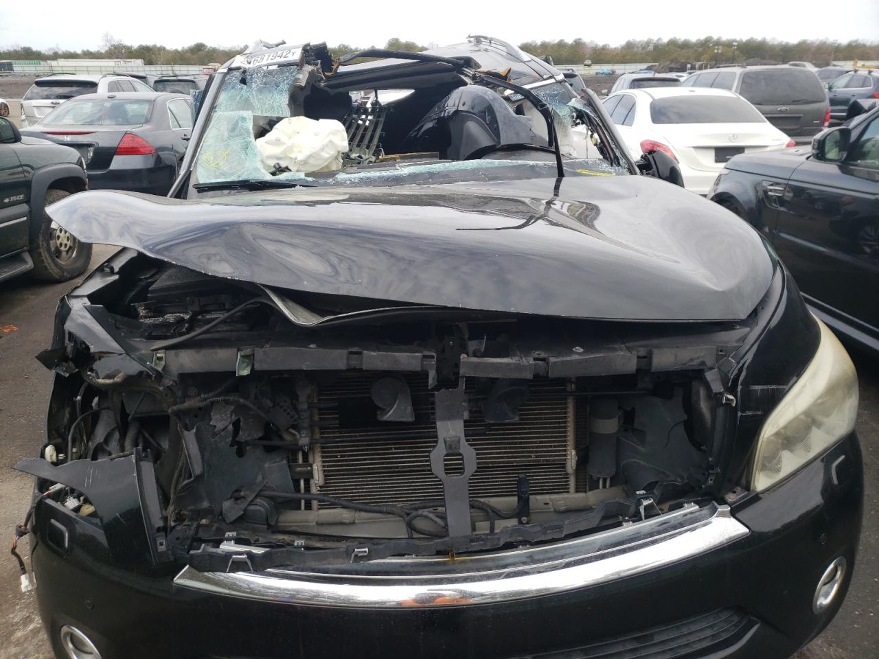 Photo 7 from auction – 2011 INFINITI QX56 with VIN JN8AZ2NE3B9006288