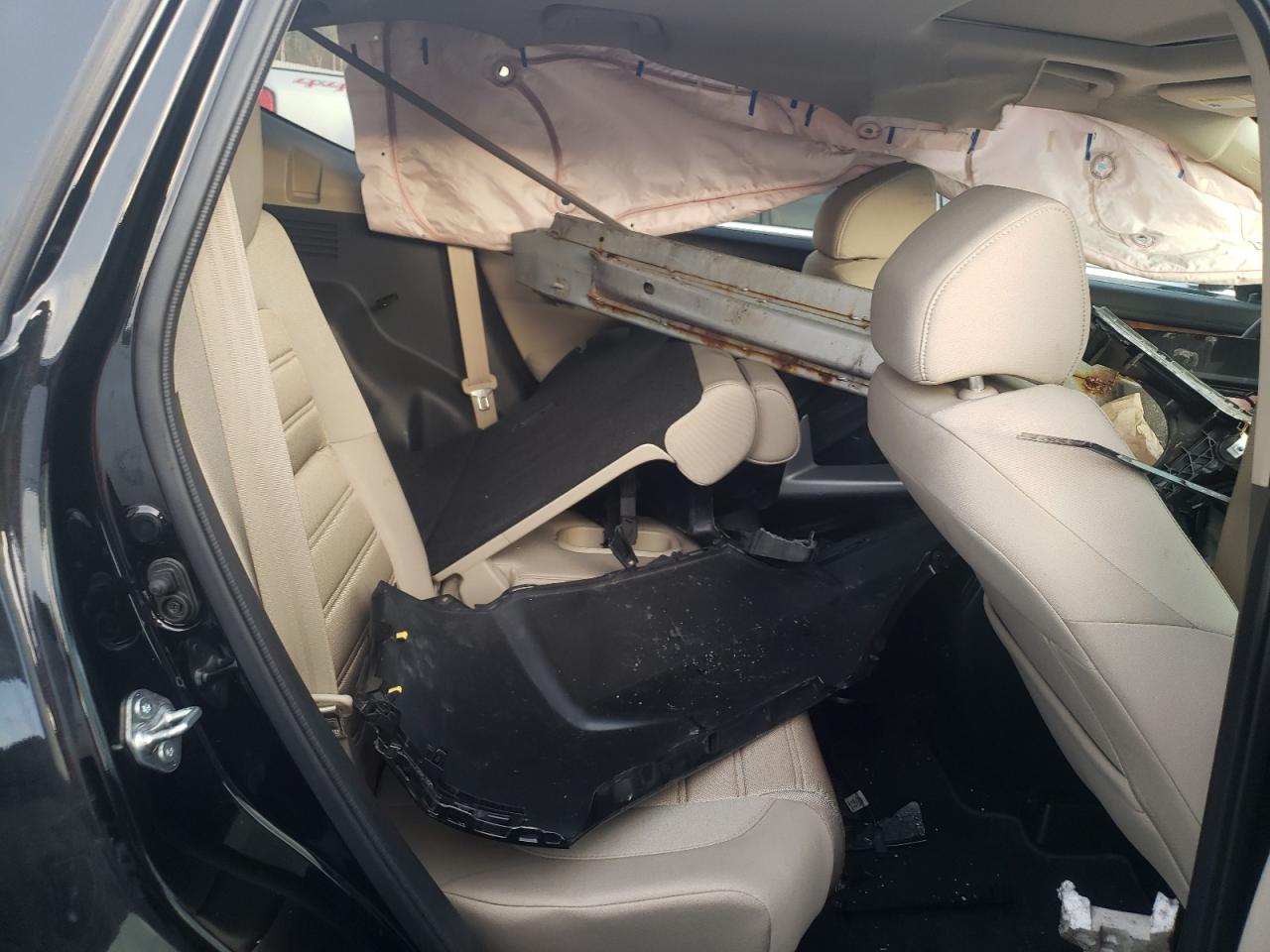 Photo 6 from auction – 2018 HONDA CR-V EX with VIN 7FARW2H53JE079298