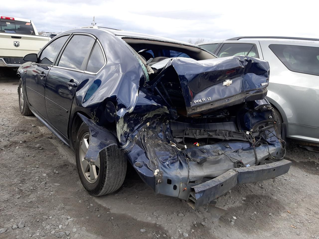 Photo 3 from auction – 2011 CHEVROLET IMPALA LT with VIN 2G1WG5EK3B1142243