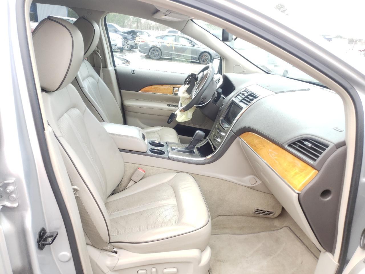 Photo 5 from auction – 2014 LINCOLN MKX with VIN 2LMDJ6JK1EBL17132