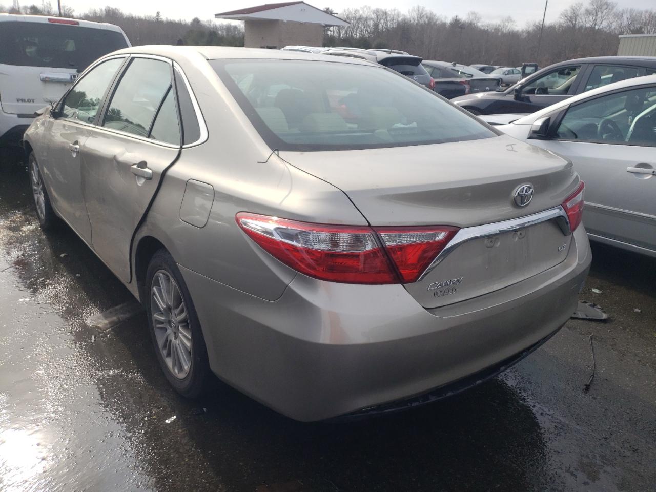 Photo 3 from auction – 2015 TOYOTA CAMRY LE with VIN 4T1BF1FK6FU067141