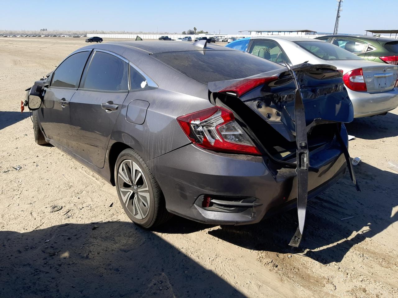 Photo 3 from auction – 2016 HONDA CIVIC EX with VIN 2HGFC1F33GH644267