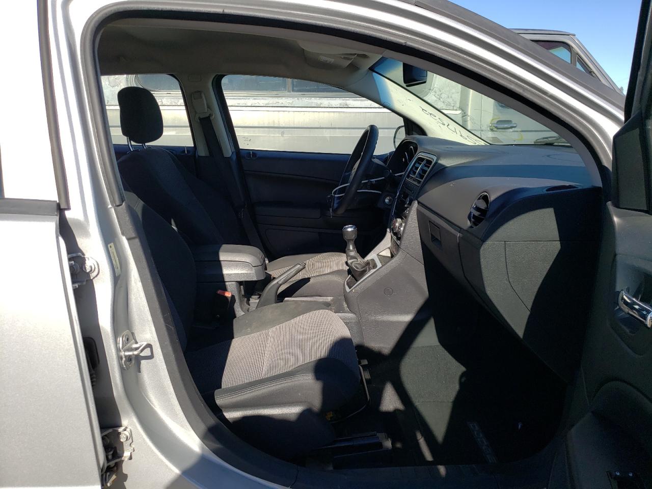 Photo 5 from auction – 2011 DODGE CALIBER EX with VIN 1B3CB1HA3BD111195